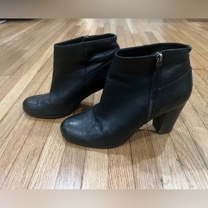 Cole Haan Chunky Black Leather Heel Boots/Booties Size 6.5